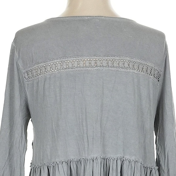 POL Lace Embroidered Neckline Back Empire Waist 3/4 Flared Sleeve Tunic Top•S - Picture 4 of 7